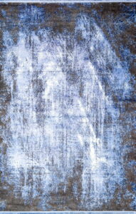 Mīkstie grīdas segumi - paklāji no akrila un zīda spilgti zilā krāsā